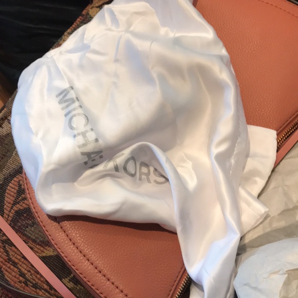 Michael Kors bag - Picture 7 of 7